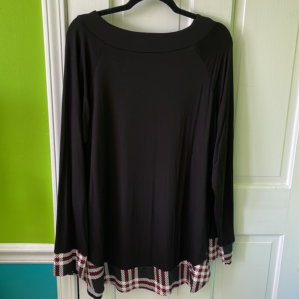 Tunic - Picture 7 of 7